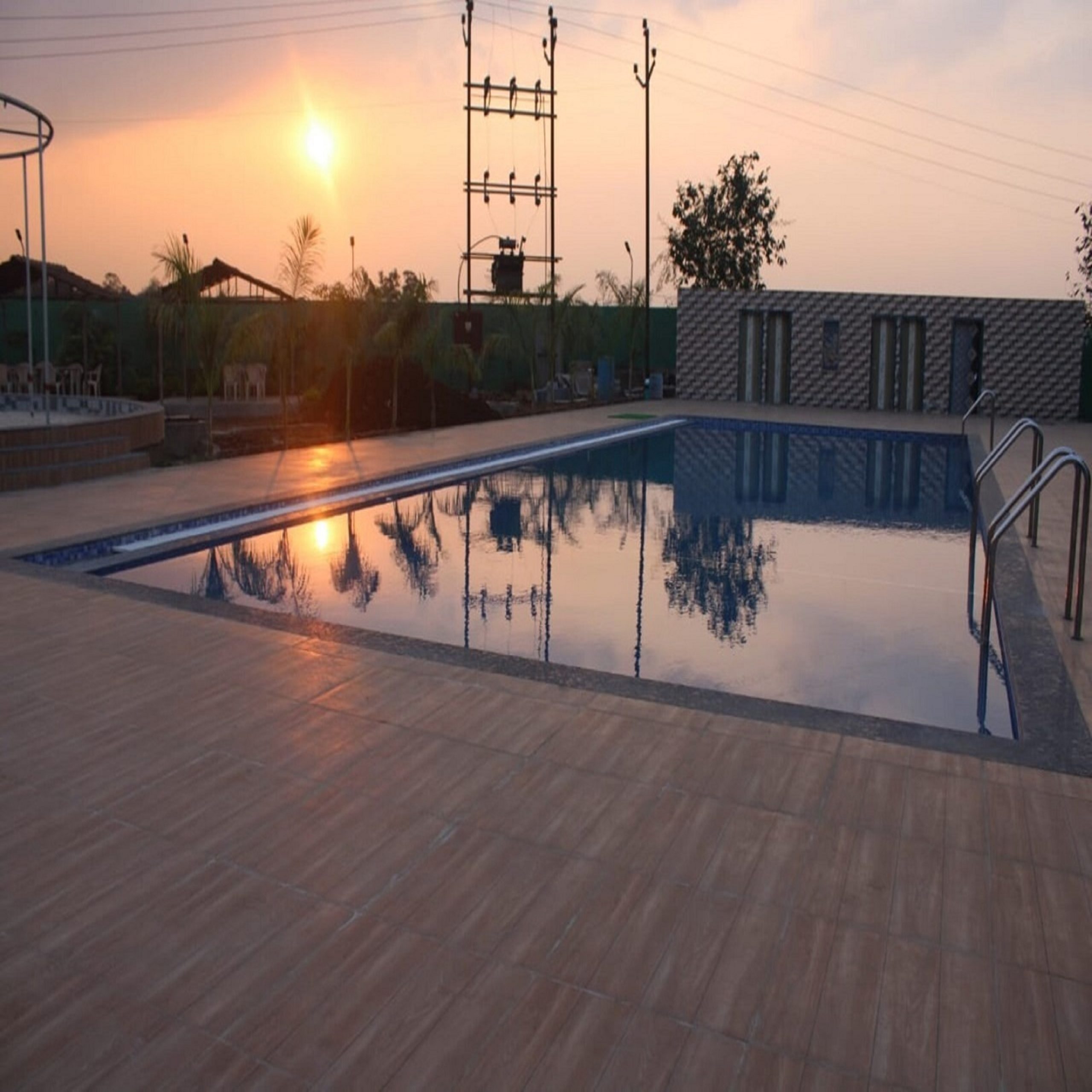 HOTEL METRO PALACE HOLIDAY RESORT